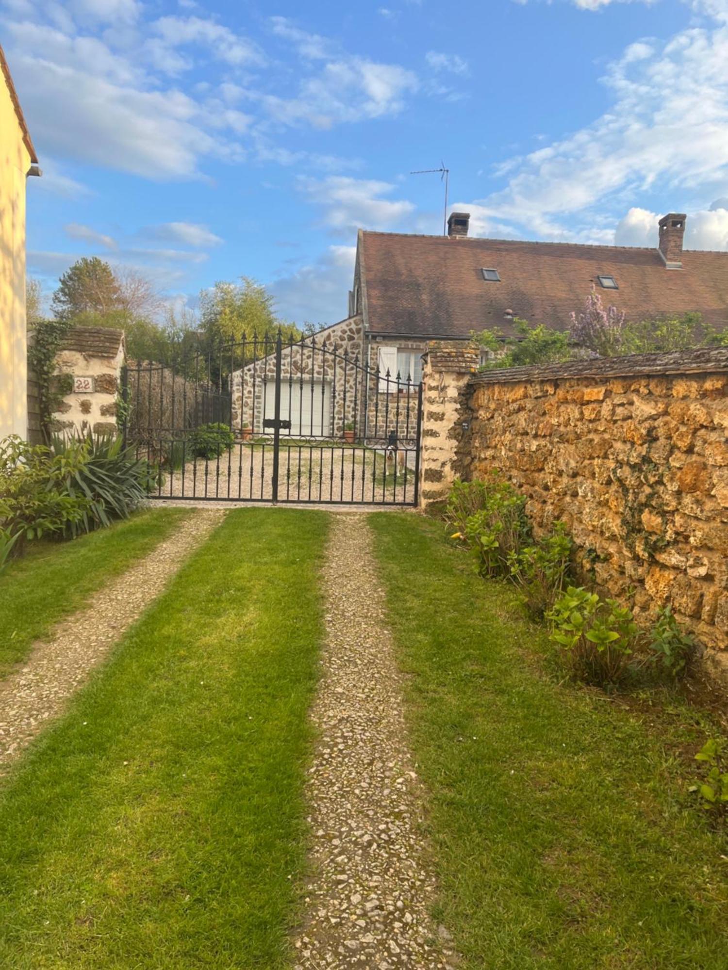 Chambres D'Hotes Des Demoiselles Ville-Saint-Jacques Eksteriør bilde